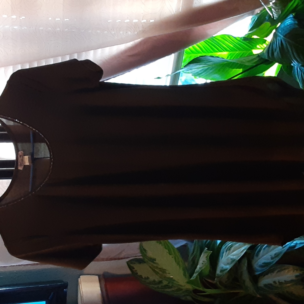 💙 Blossom by P. Olive green shirt size small